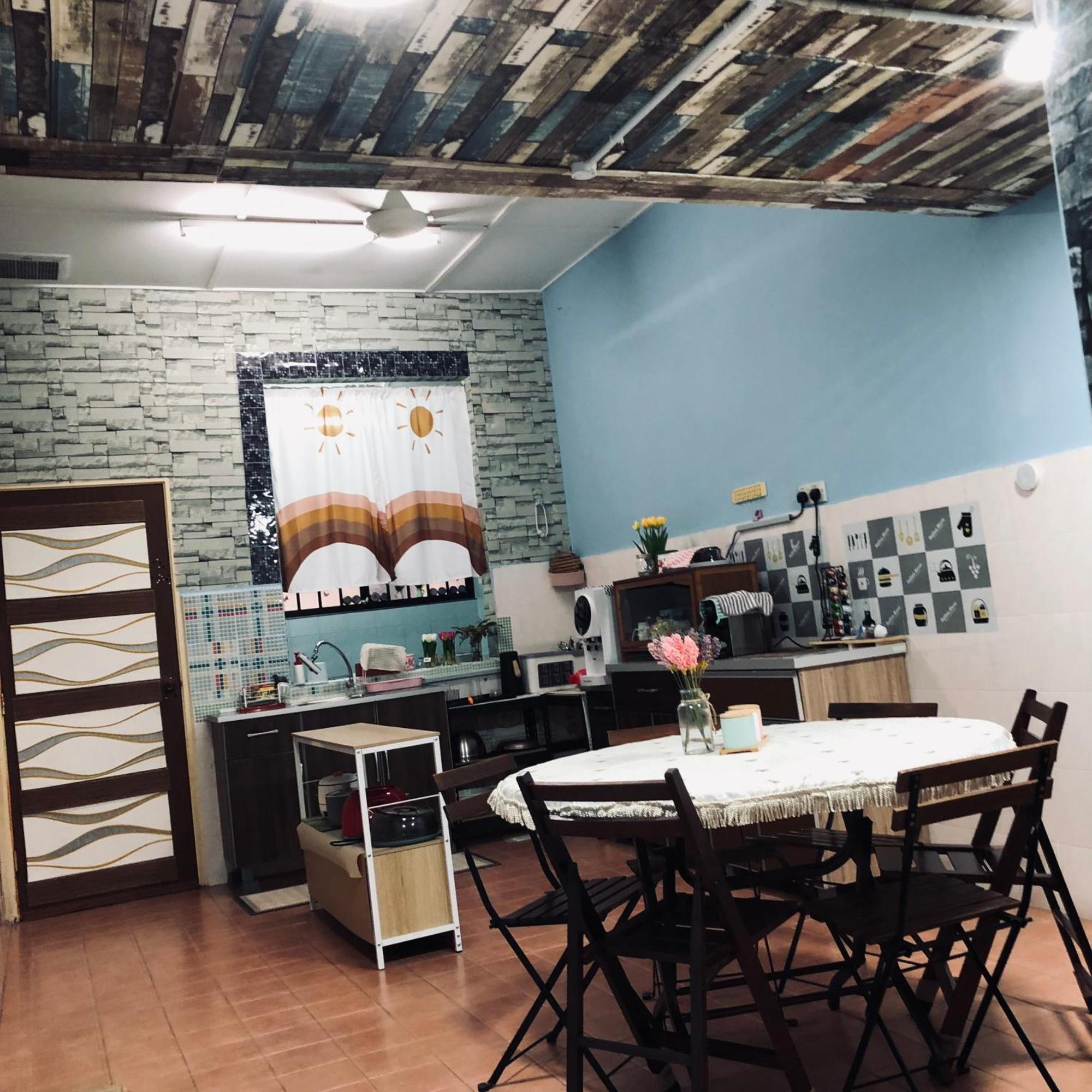 E&Y Homestay Kuala Rompin Eksteriør billede