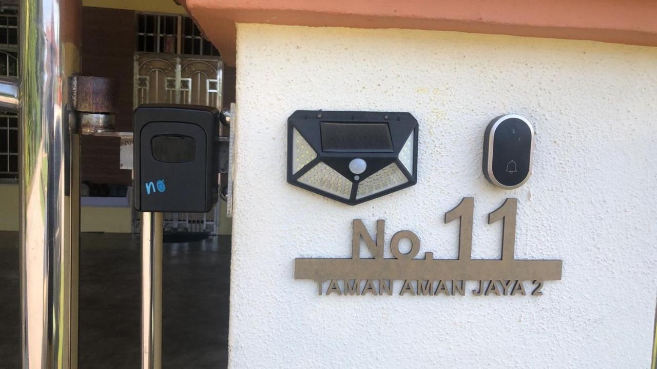 E&Y Homestay Kuala Rompin Eksteriør billede